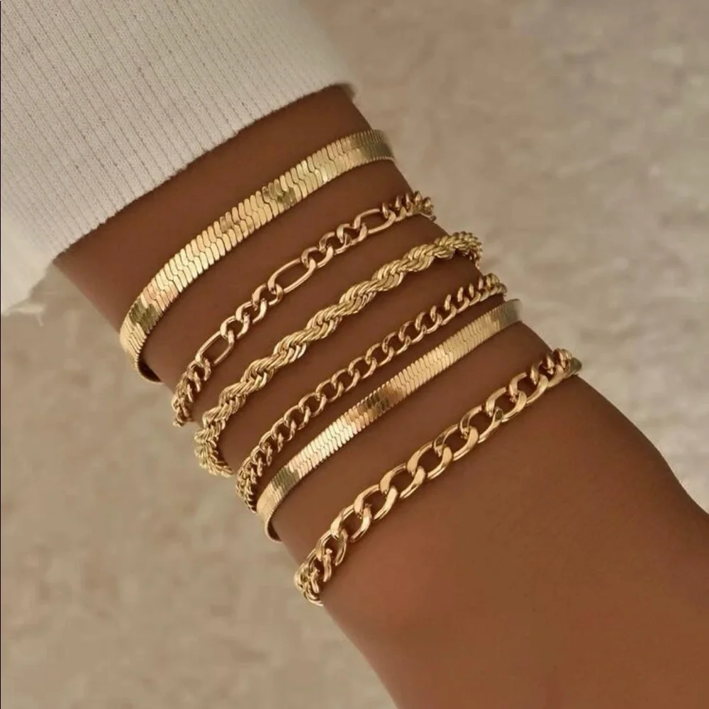 ✨Gold Chain Layered Bracelets (Boutique) - Picture 4 of 7